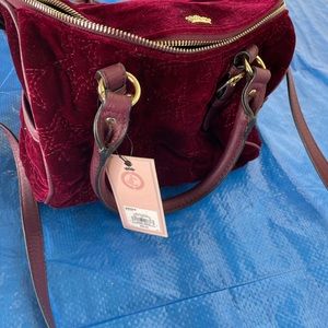 BEAUTIFUL JUICY CONTOUR BAG! Brand new with tags